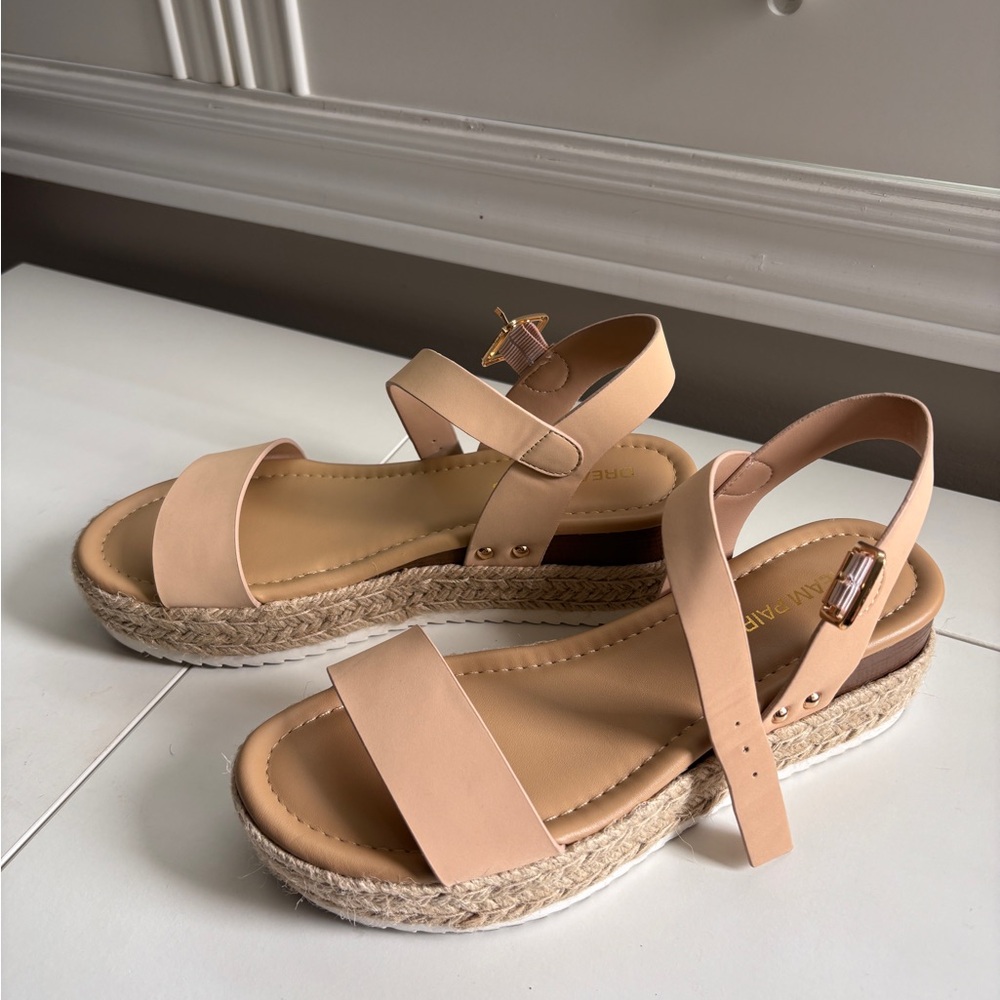 Dream Pairs Beige Espadrille Platform Sandals